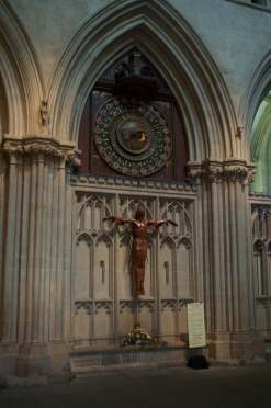 3x4 wells cathedral clock.jpg (13579 bytes)