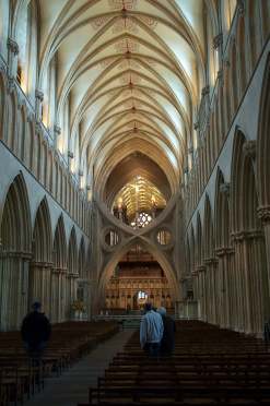 3x4 wells cathedral nave.jpg (16502 bytes)